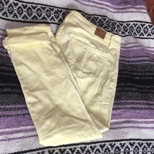 American eagle yellow denim jeans